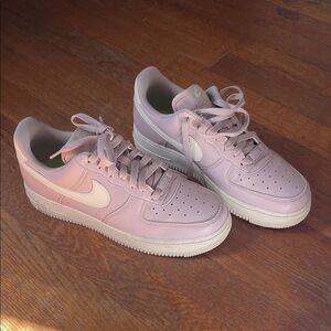 Nike Air Force 1 Women's Lilac Sneakers